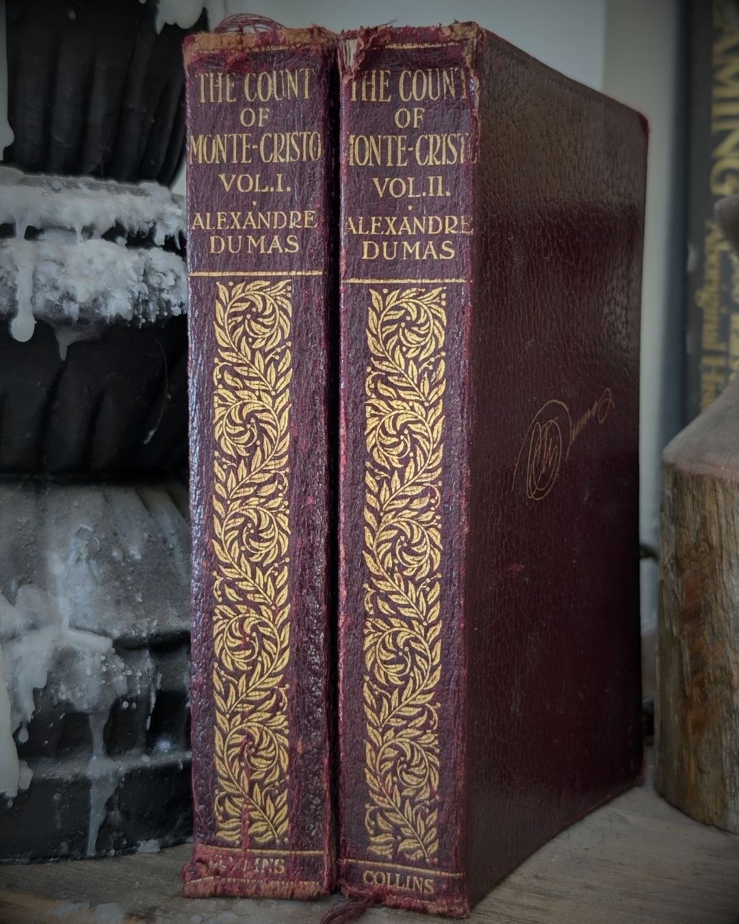 THE COUNT OF MONTE-CRISTO - ALEXANDRE DUMAS (SET: VOL.I.II.)