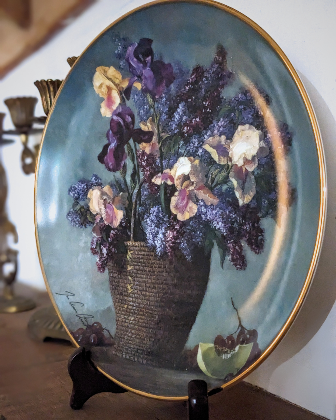 LILACS AND IRISES DECORATIVE PLATE